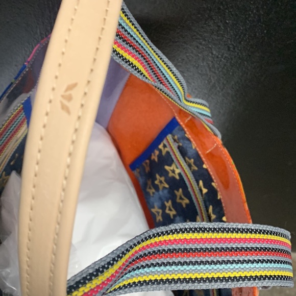 Consuela Tote Quatro - Picture 5 of 8